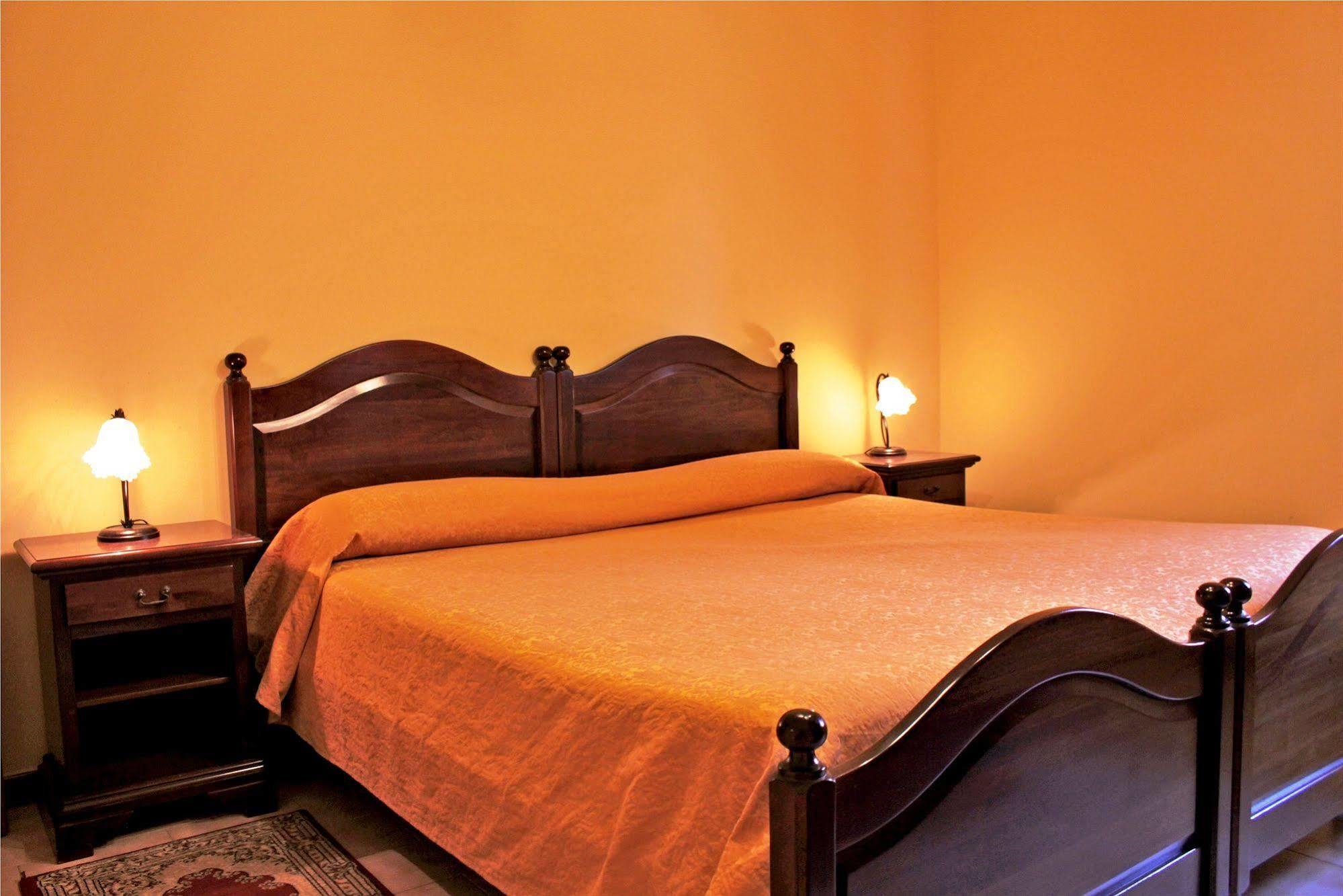 Bed and Breakfast Ai Tre Parchi Bed And Bike Randazzo Exteriér fotografie
